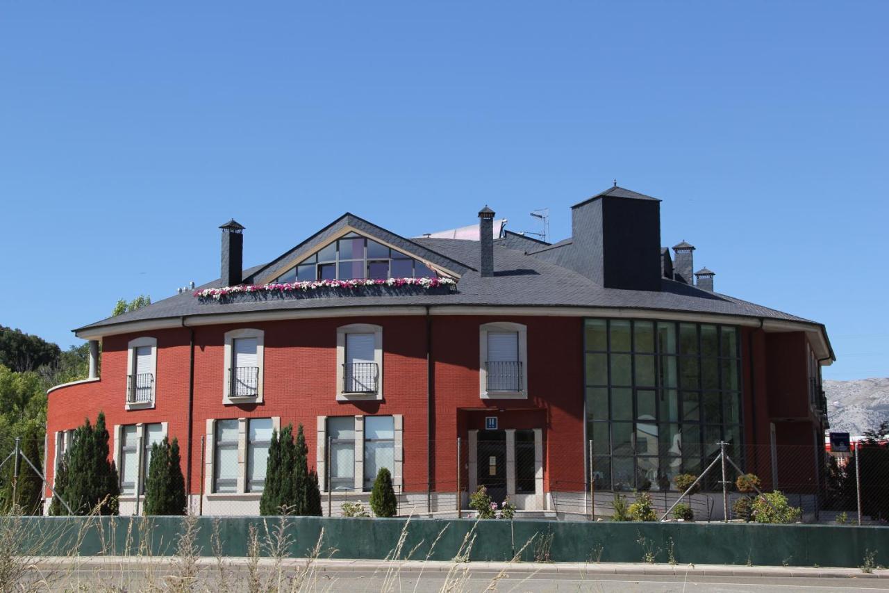 Hotel Tremazal 瓜尔多 外观 照片